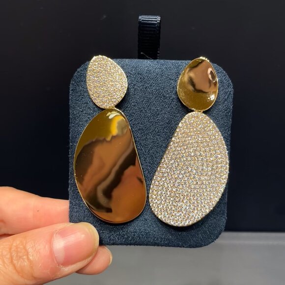 APM Monaco Galet Gold Earrings - Picture 3 of 6